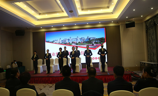 10.酒店公司《职业形象与服务礼节》实操培训会现场_副本.jpg