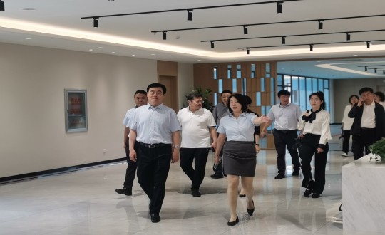 2024年6月26日，省慈悲总会会长田锦尘一行莅临康养地产公司参观调研_副本.jpg