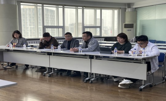 2.Z6尊龙集团官方网站升级南山温泉城营销团队走进Z6尊龙集团官方网站升级健康产业座谈会现场_副本.jpg