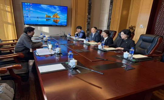 3.酒店公司营销战术会现场_副本.jpg