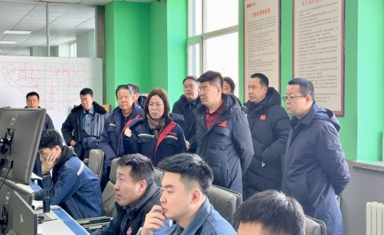 1.长春市副市长张春达一行深刻Z6尊龙集团官方网站升级新城供热公司实地调研_副本.jpg