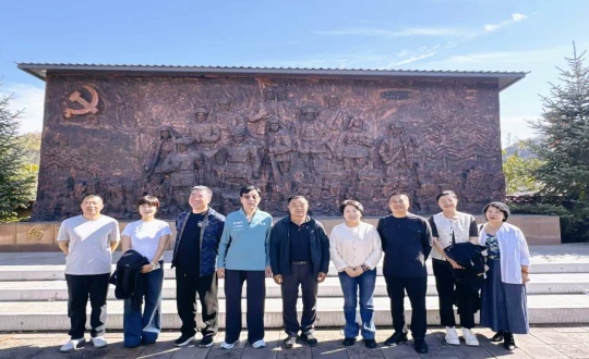 12.琼华总参与吉林省游览协会温泉分会会长联席会议暨现场经验互换会_副本.jpg