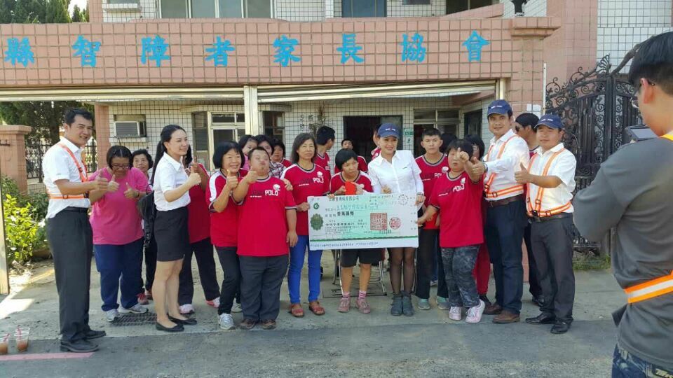 嘉義市长大赞九州ku酷游智能挖掘机环台义举