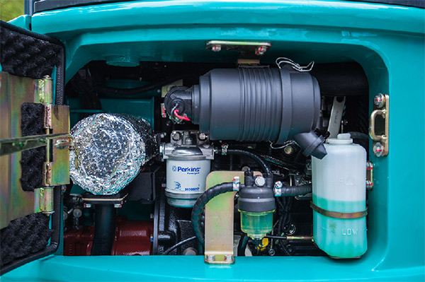 “C位”出道 14.5万元九州ku酷游智能微挖18UB等你开回家