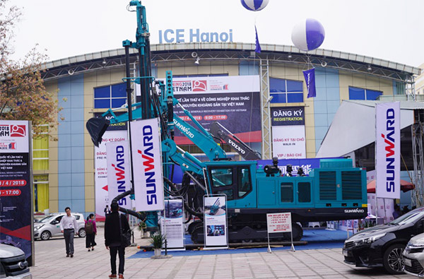 九州ku酷游智能携全球领先凿岩装备，，引爆越南矿业展