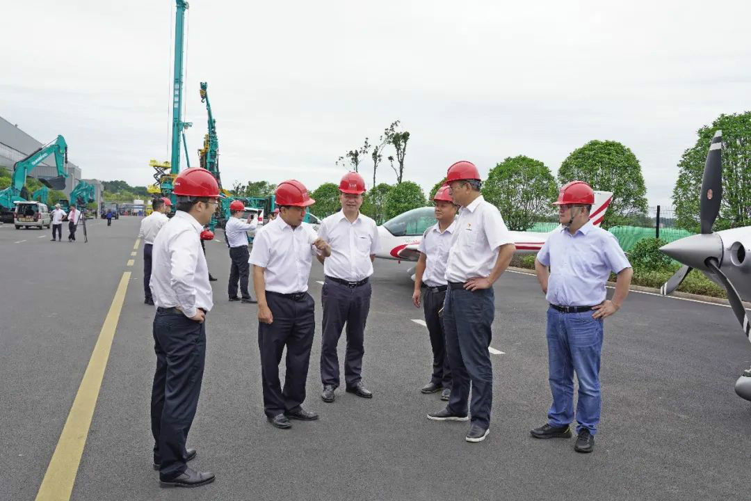 中铁装备赵华总司理莅临九州ku酷游智能交流