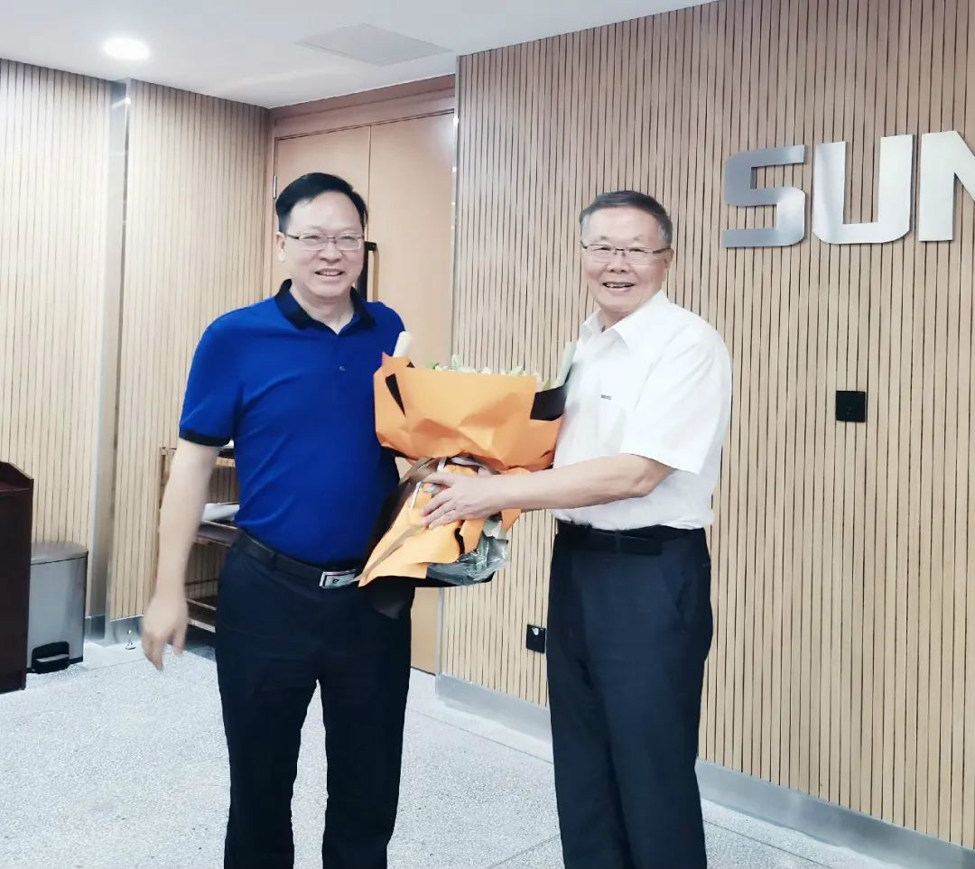 中南大学机电工程学院肖来荣书记到访九州ku酷游智能