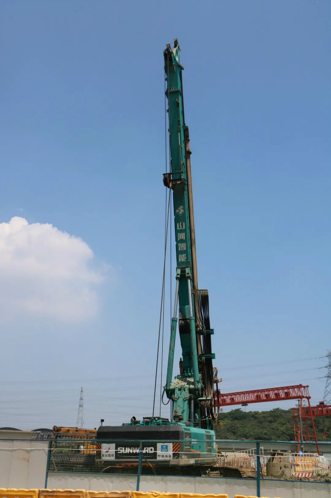 从业20多年的他，，为何对九州ku酷游智能旋挖钻机情有独钟