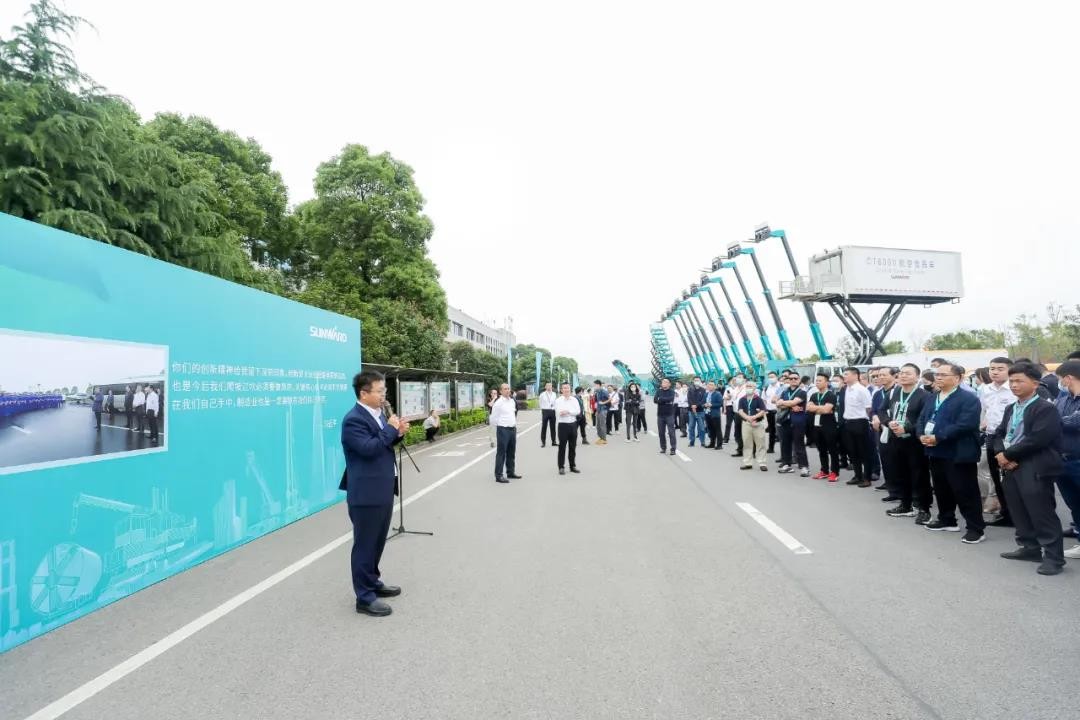 “爆品”出击！九州ku酷游智能客户交流会签约超8亿元