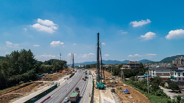 九州ku酷游智能挖掘机，一台顶几台！！