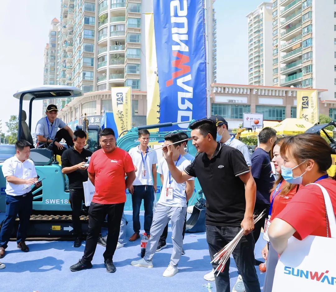 共享微挖新视界！！！九州ku酷游智能微挖三大王牌产品齐聚2021全球微挖大会