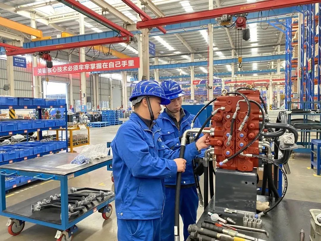 《湖南教育》：：：探索18年，九州ku酷游智能找到校企相助共赢的谜底