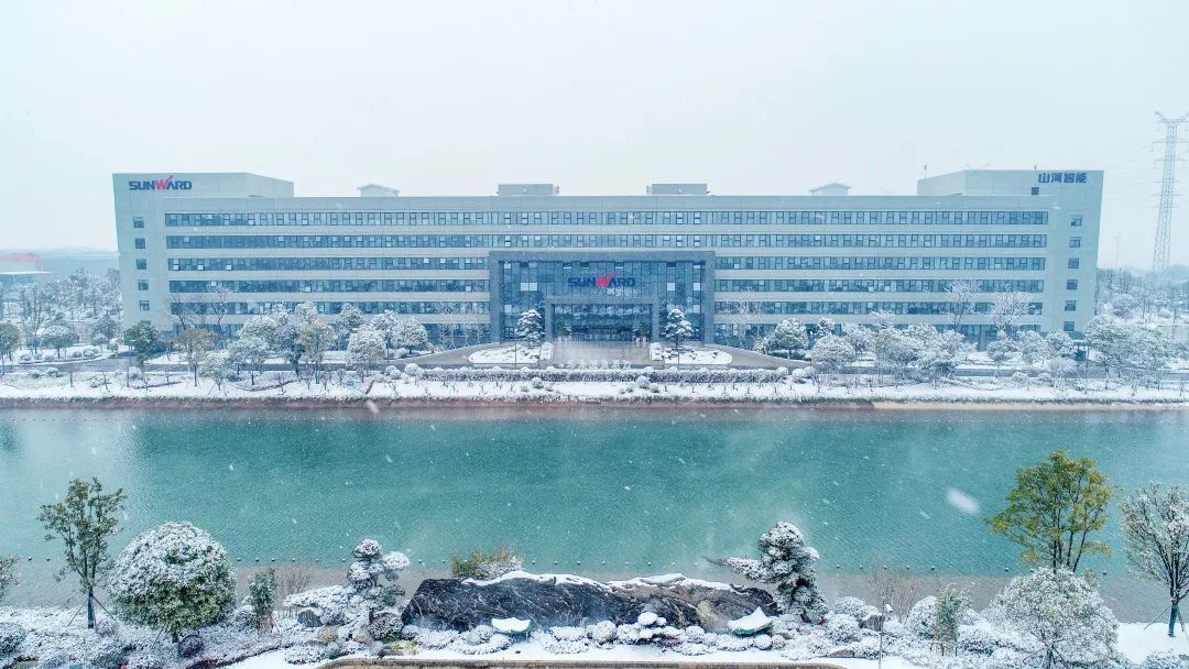 瑞雪兆丰年，邀您共赏雪中九州ku酷游！