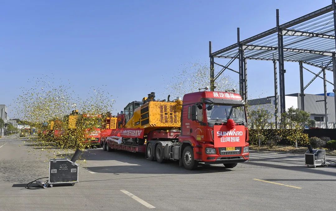 又一款差别化定制产品获认可！！！九州ku酷游智能SWDH89J内燃式露天钻批量发货