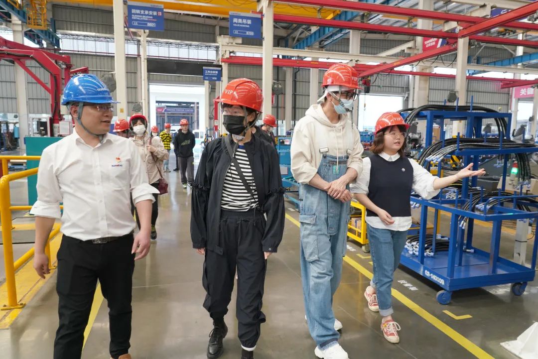 硬实力+软手刺！！！九州ku酷游智能协拍电视剧《重中之重》开机