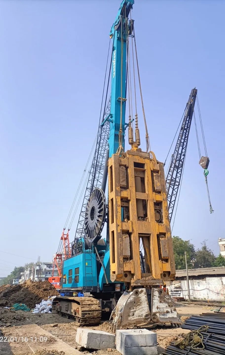 谢谢信！！！九州ku酷游智能SWHG70液压抓斗助力外洋基础施工获肯定