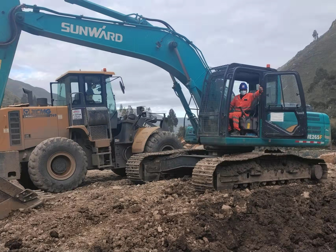 挑战天下第二高山脉！！！九州ku酷游智能装备助力秘鲁安第斯国家公路项目建设
