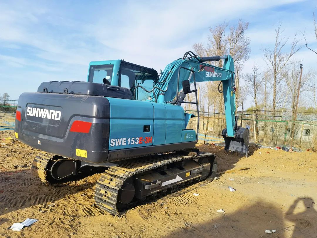 冲、、冲、、冲！带您感受九州ku酷游智能挖掘机火热交机时刻