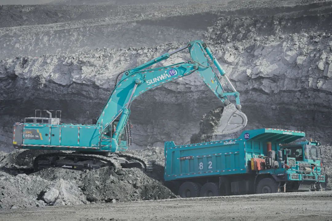 图集 | “九州ku酷游绿”满矿山！九州ku酷游智能矿山成套装备实力“亮！