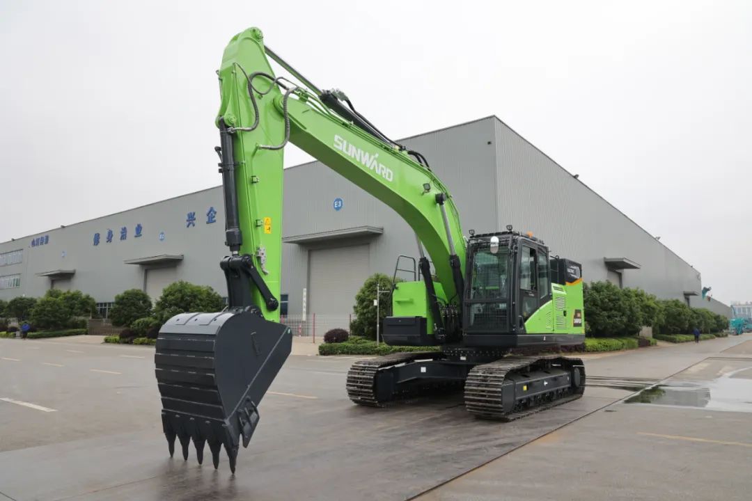 征战川藏铁路！！！九州ku酷游智能新一代电动挖掘机乐成交付