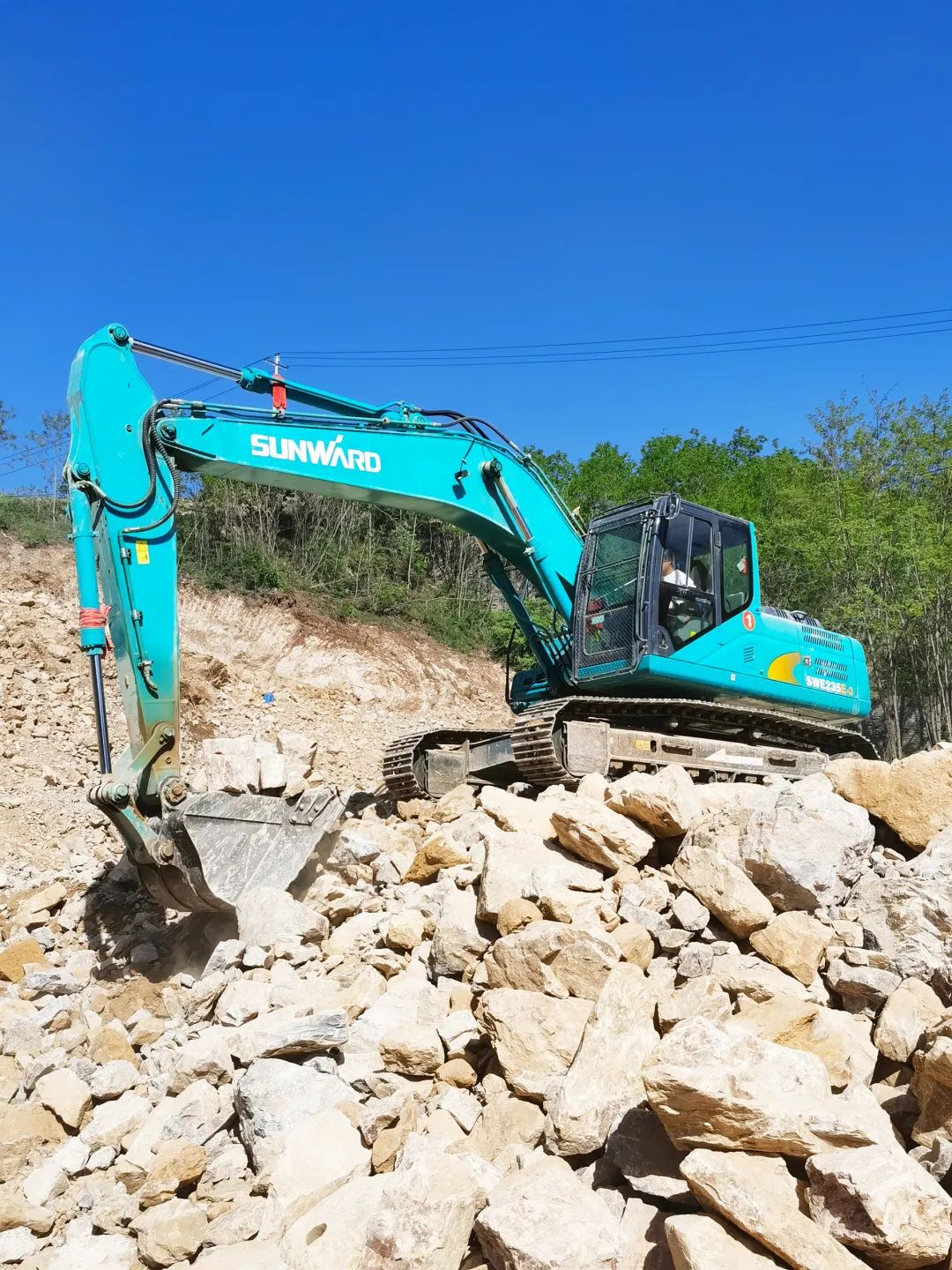 三员九州ku酷游挖机“悍将”收服“铁粉”一枚，凭什么？