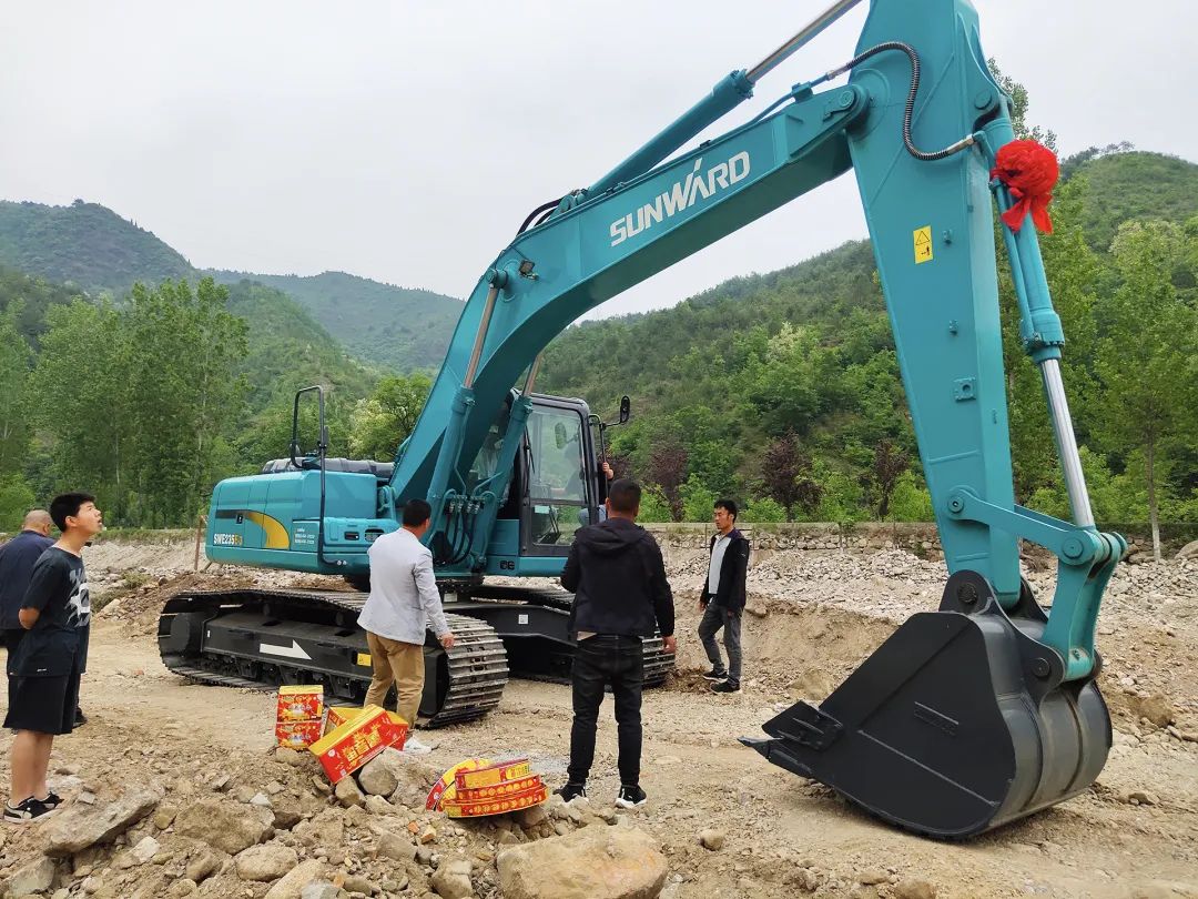 三员九州ku酷游挖机“悍将”收服“铁粉”一枚，凭什么？