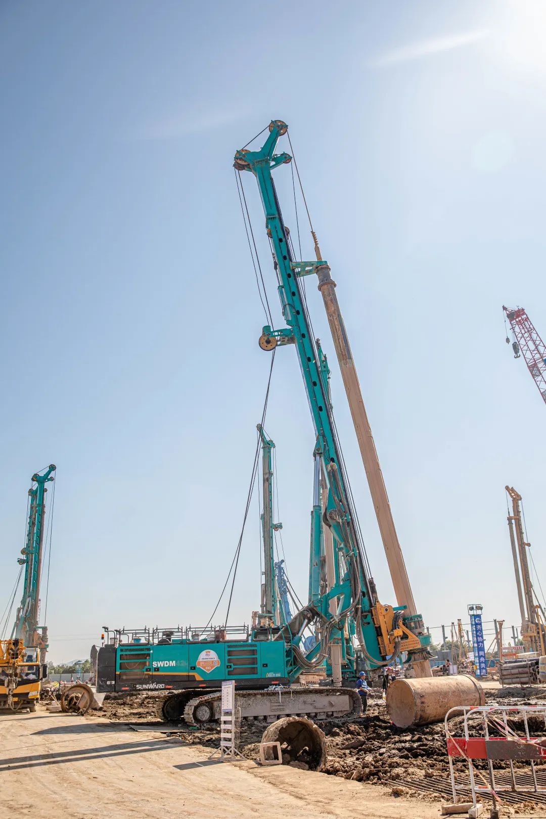 “九州ku酷游绿”再现大湾区！九州ku酷游智能旋挖钻机组团助建广州白云机场项目