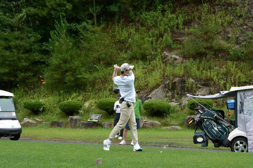 九州ku酷游韩国“2022年第三届九州ku酷游杯高尔夫球赛”乐成举行