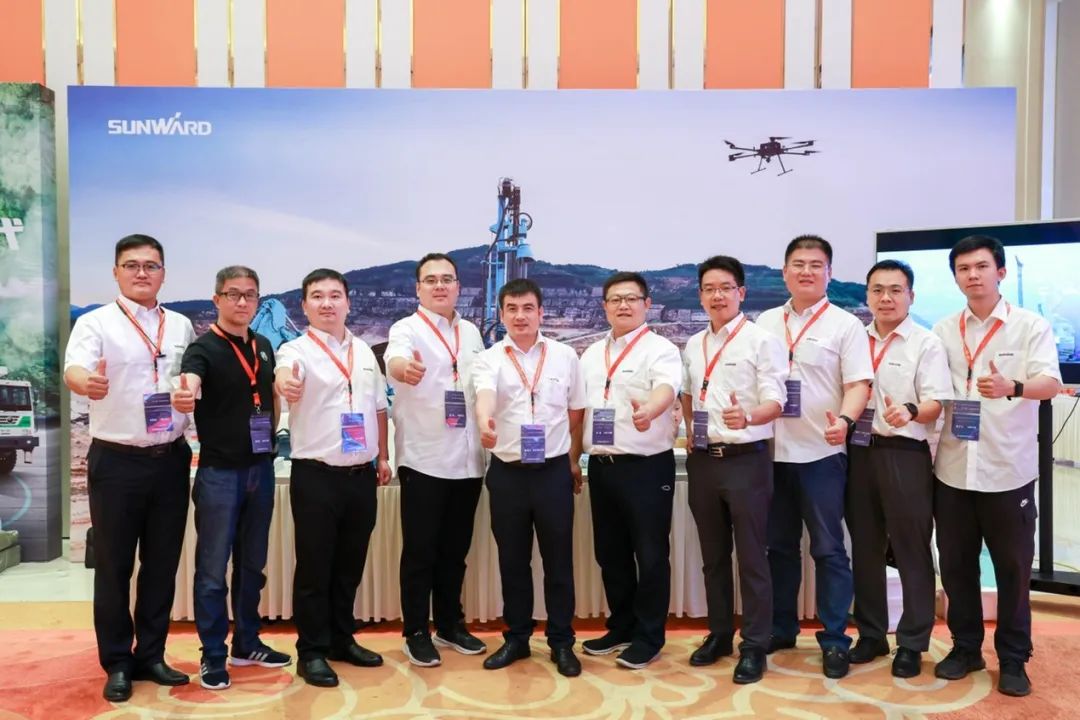 共话行业前沿手艺及趋势，，，九州ku酷游智能亮相第九届金属非金属矿挑撰运营适用手艺与装备大会