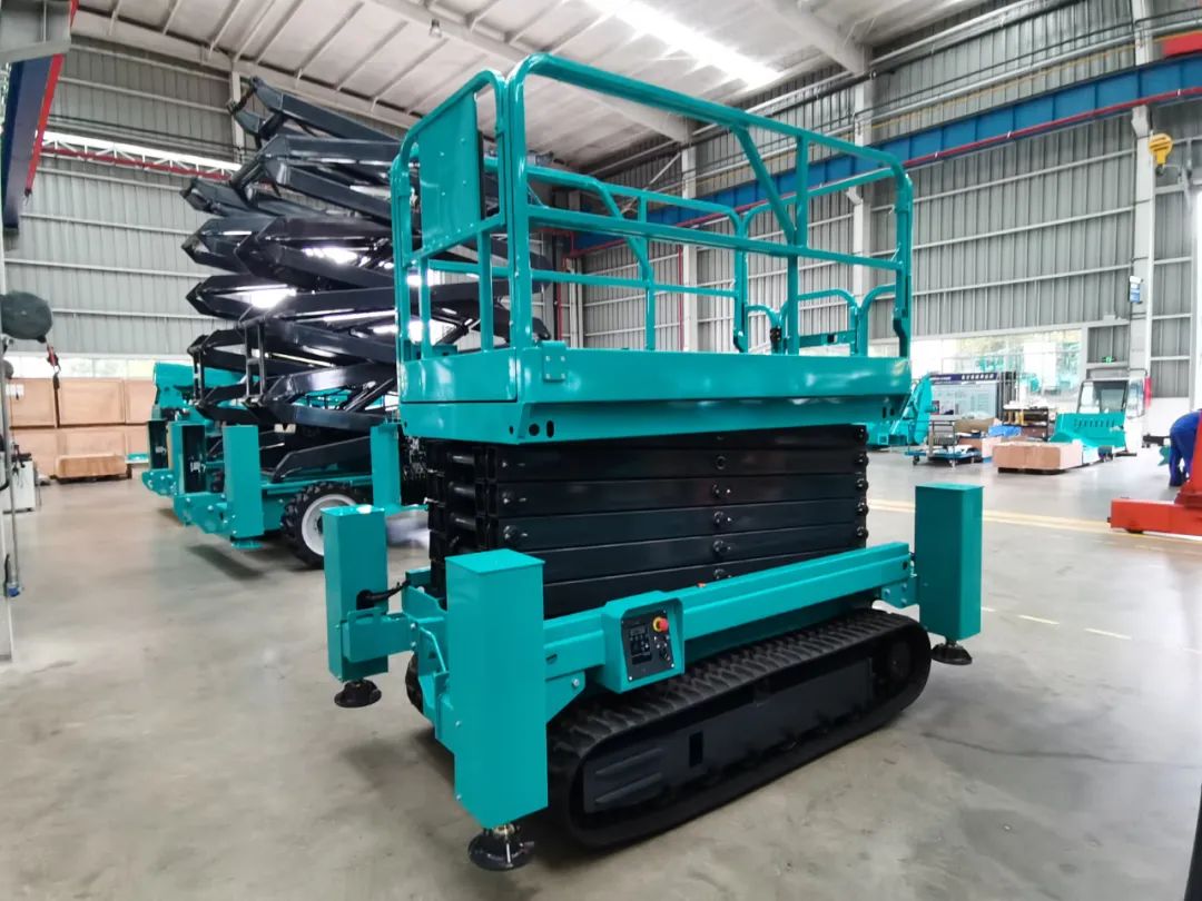 加速电动化产品结构，九州ku酷游智能第一款履带剪叉式高空作业平台来了！！