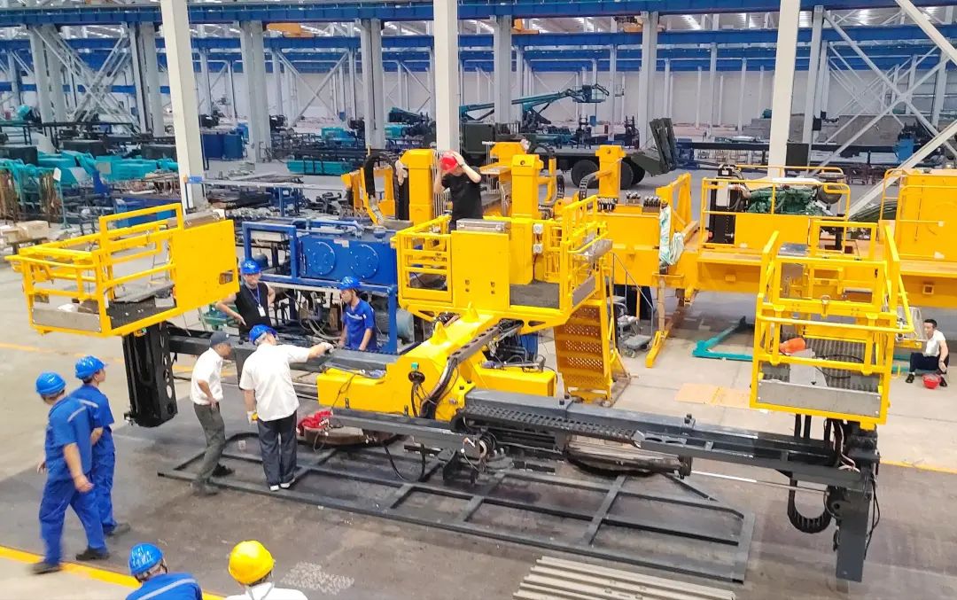 为铁路运输保驾护航！！九州ku酷游智能自主研制首套三平台作业装置乐成交付