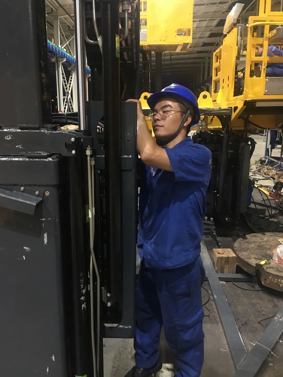 为铁路运输保驾护航！！九州ku酷游智能自主研制首套三平台作业装置乐成交付