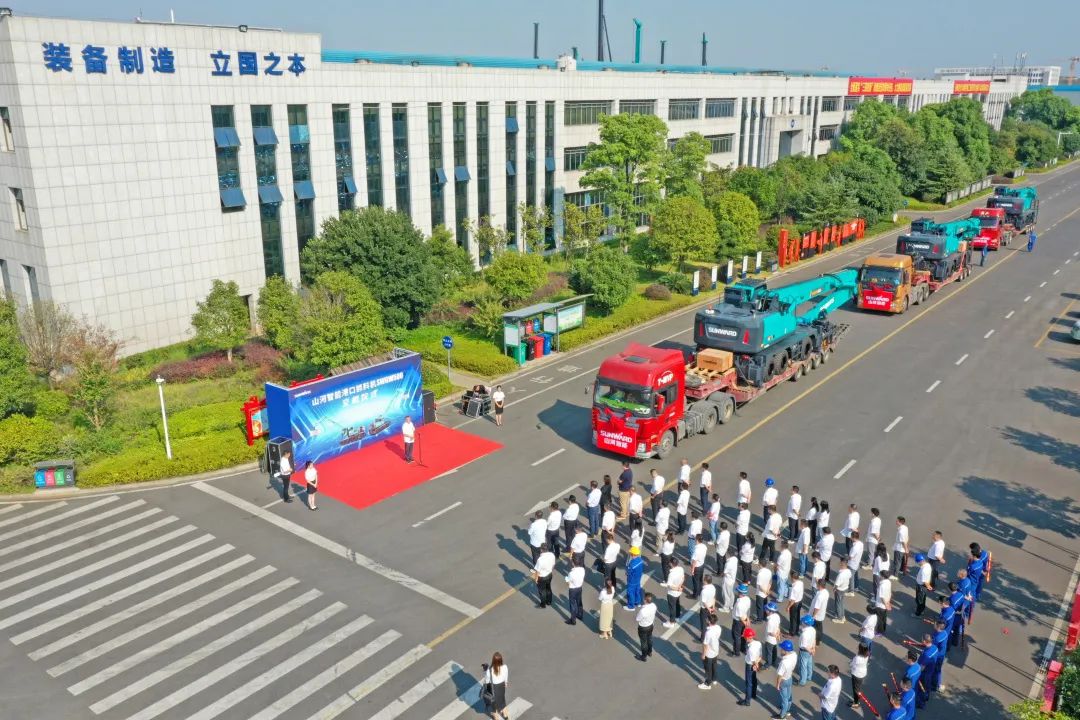 携手山东汇诚助力我国口岸建设！！九州ku酷游智能口岸抓料机乐成批量交付