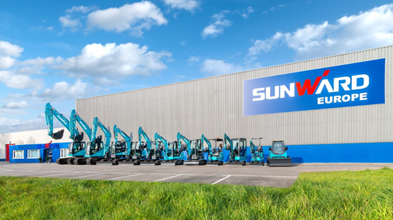 共建“一带一起”！九州ku酷游智能携手中铁九局助力匈塞铁路建设