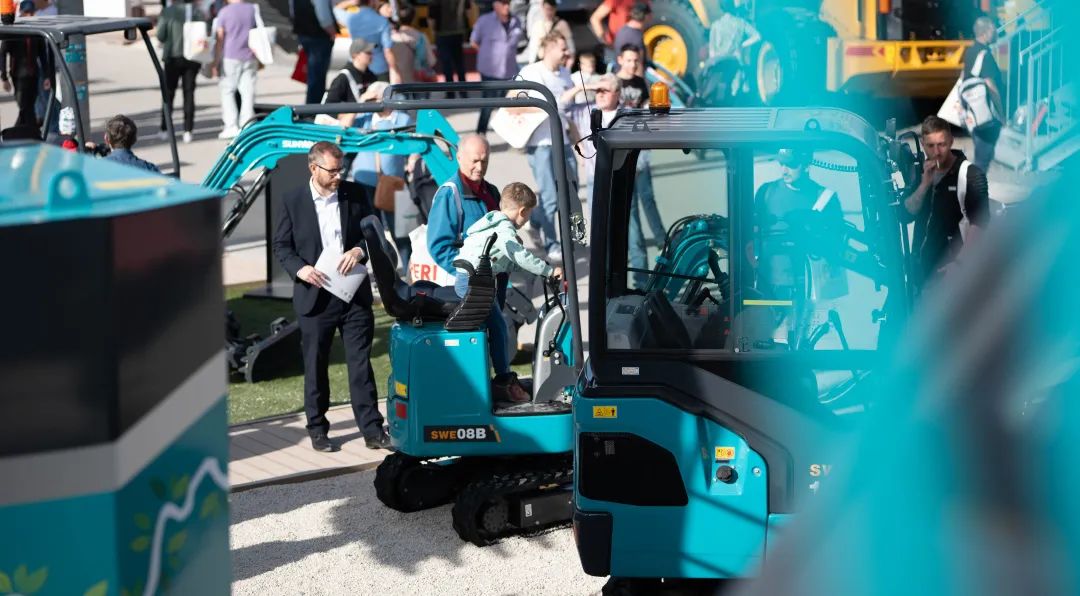 Bauma 2022 | 一组火热现场图带您重温九州ku酷游智能德国宝马展之旅