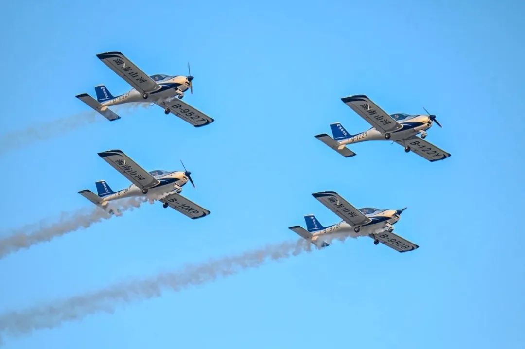 逆势飞翔！！九州ku酷游航空携手相助同伴亮相2022南昌航行大会