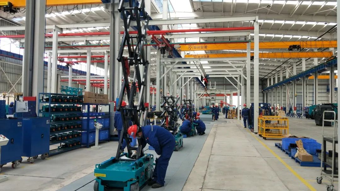 吹响复工“冲锋号”，，全力冲刺“开门红”！！！九州ku酷游智能高空机械复工复产举行时