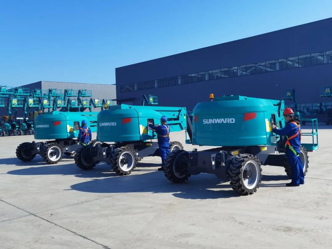 吹响复工“冲锋号”，，全力冲刺“开门红”！！！九州ku酷游智能高空机械复工复产举行时