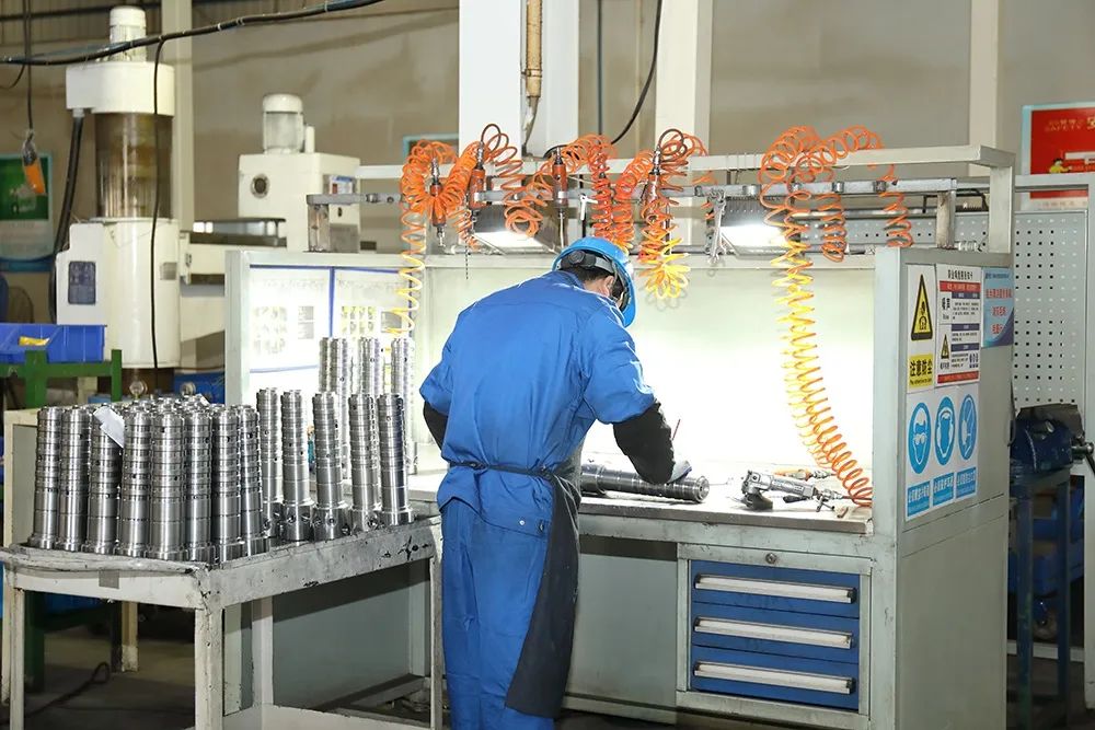 突破液压元件“卡脖子”手艺！！无锡必克获“江苏省专精特新中小企业”声誉称呼