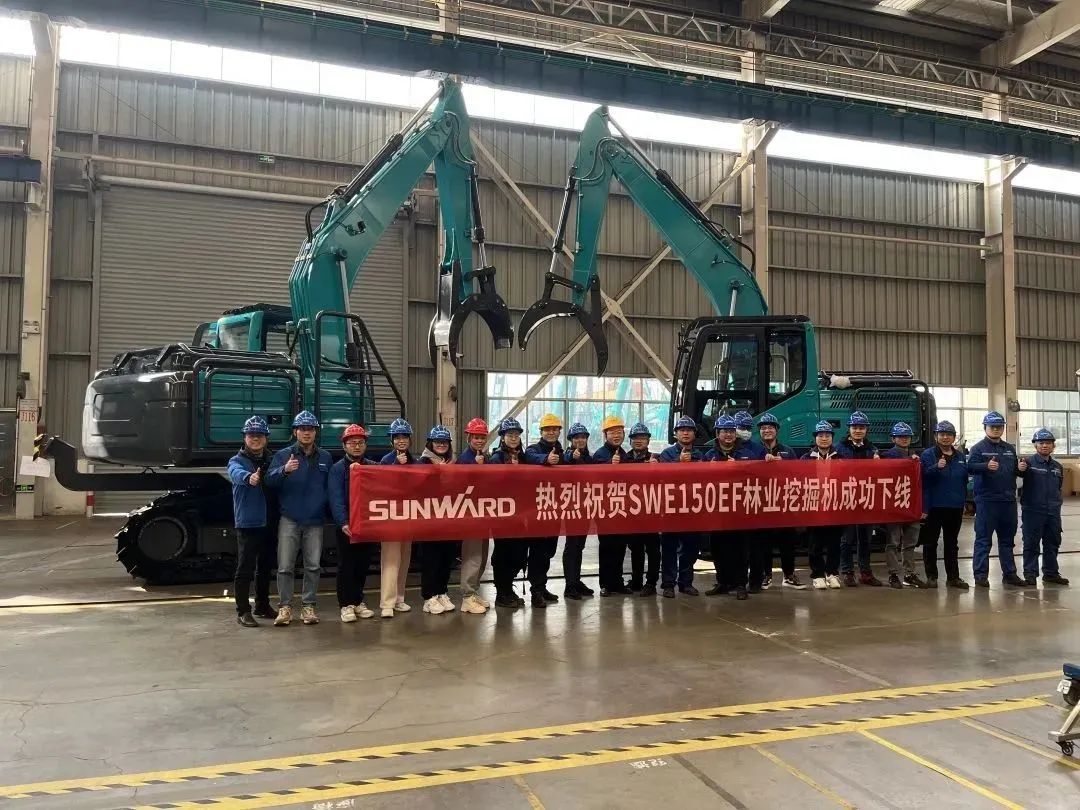 翻山越岭，称霸“武林”！！！九州ku酷游智能首款中型林业挖掘机乐成下线