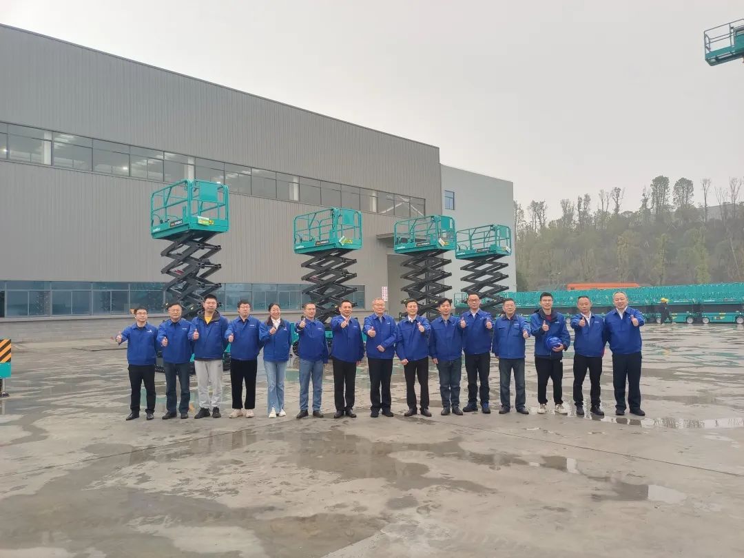 出厂即“出道”！！九州ku酷游智能首款履带剪叉式高空作业平台批量上市