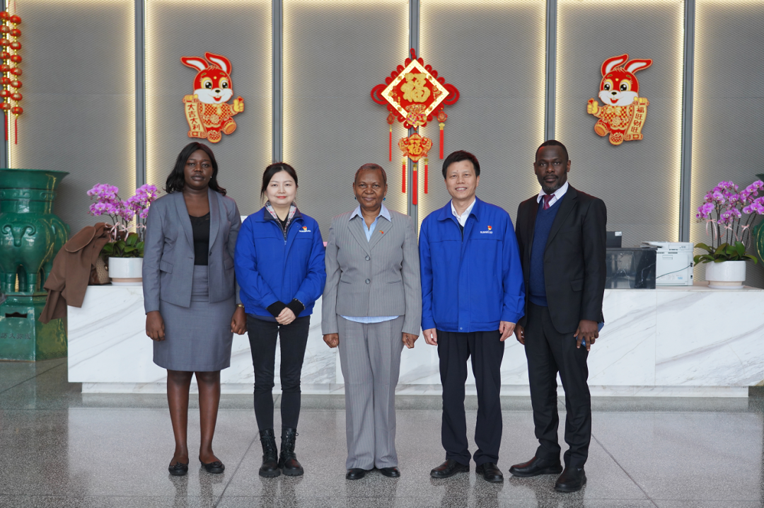 乌干达驻华大使到访九州ku酷游智能