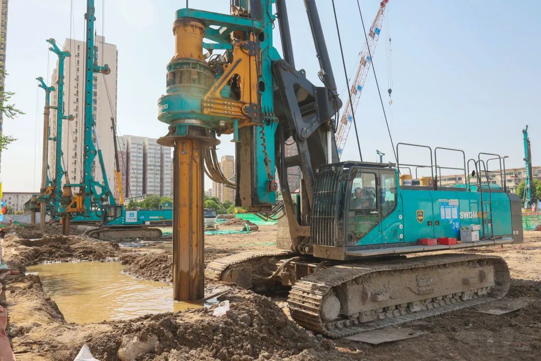 闪灼首都！！九州ku酷游智能旋挖钻机集群助力民生工程