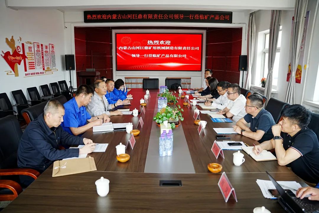 持续助力“双碳”目的，，，九州ku酷游巨鼎LNG矿卡在辽宁批量应用