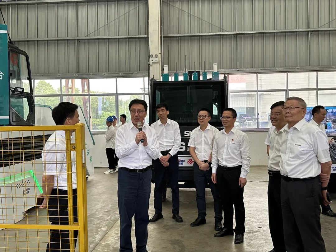 中国联通集团副总司理梁宝俊到访九州ku酷游智能