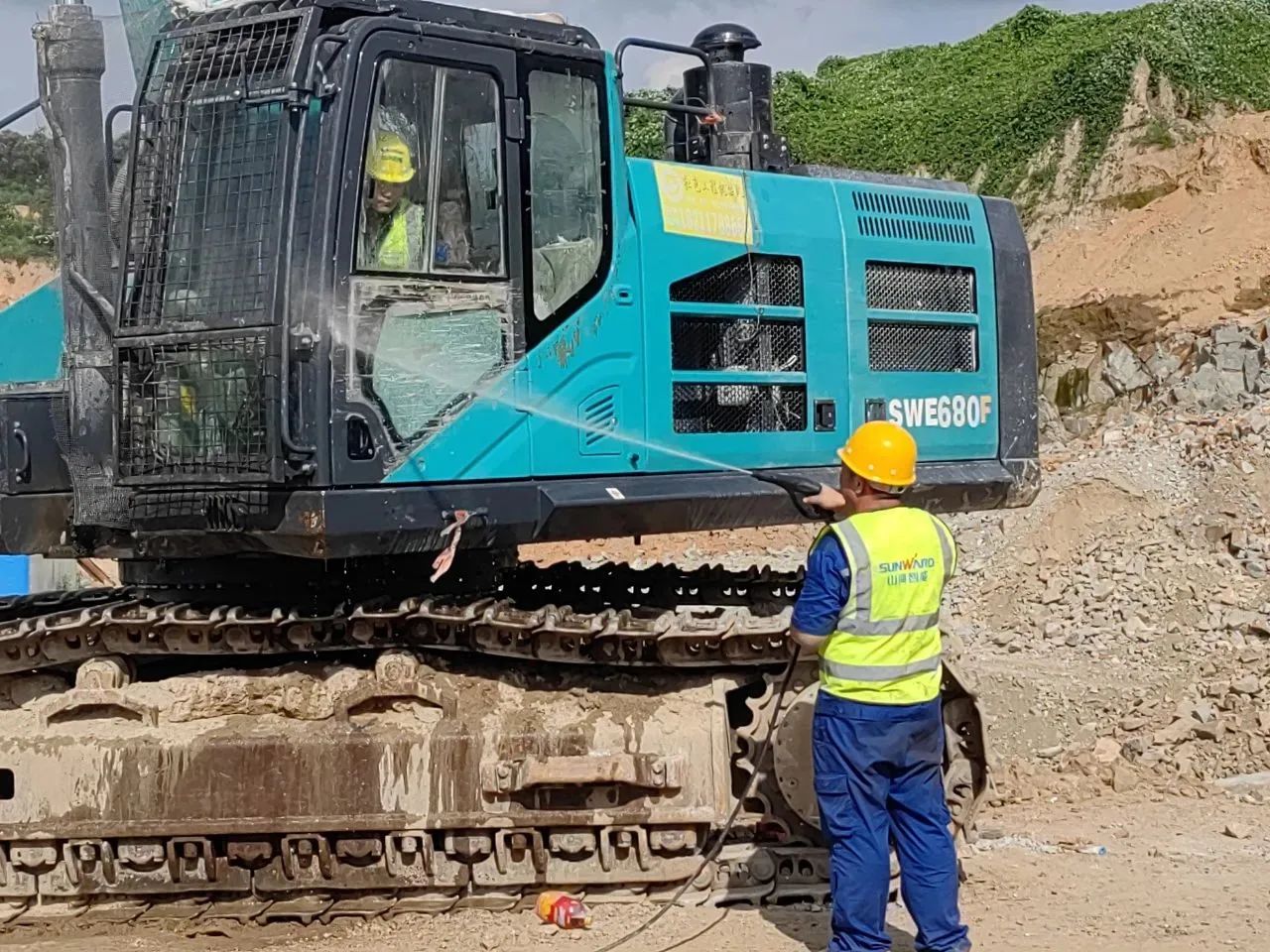 步履一直，，，服务不止！九州ku酷游智能挖掘机服务万里行火热举行中