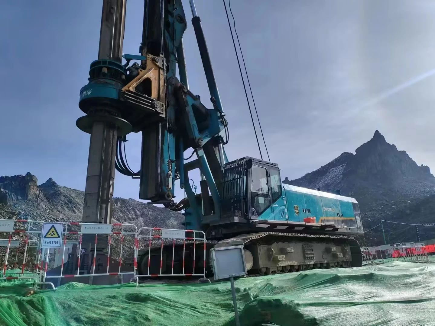 助力天下最高海拔特高压直流输电工程，，，九州ku酷游智能旋挖钻机展现硬核实力