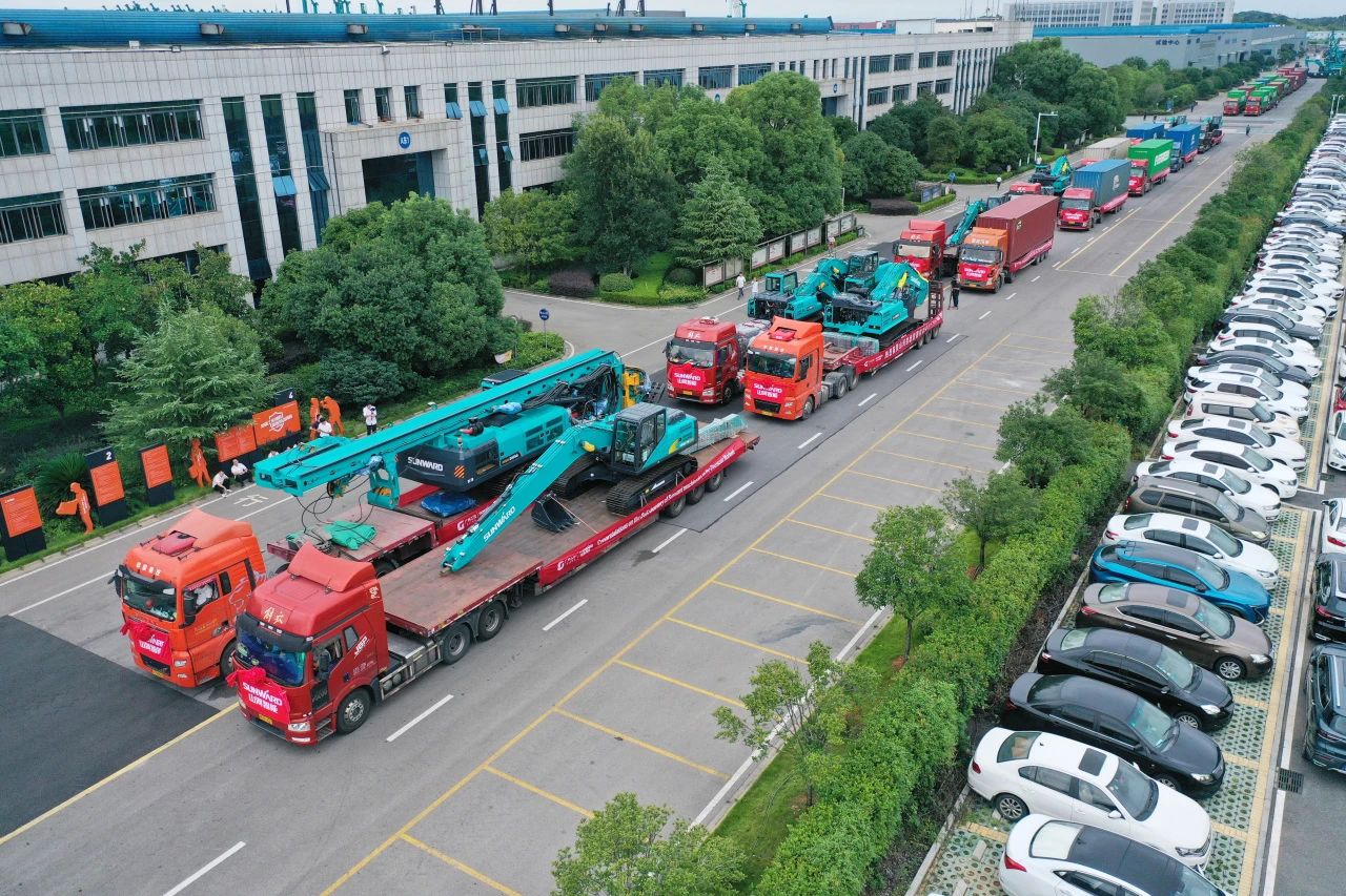 持续进军国际市。！！九州ku酷游智能近百台装备集中发货