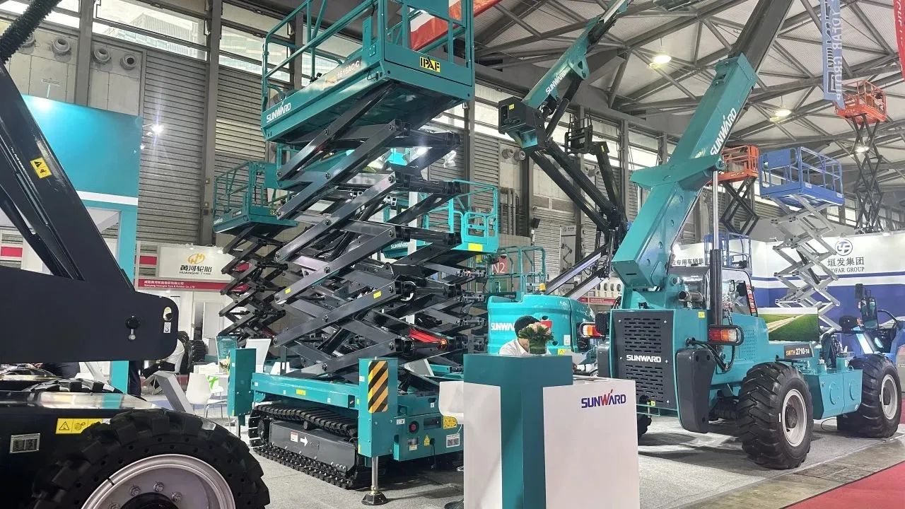 精品出击，，闪灼魔都！！！九州ku酷游智能全系列高空机械亮相2023亚洲国际高空展