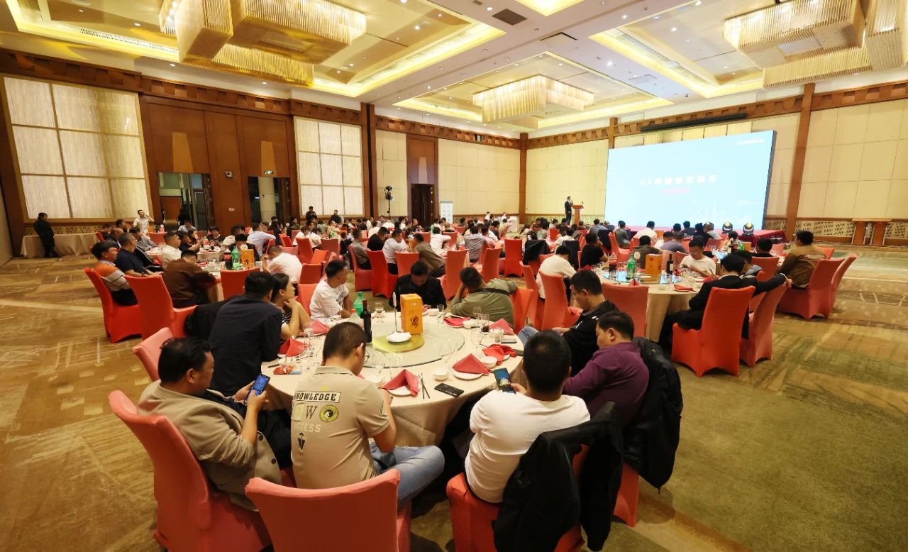 精品出击，，闪灼魔都！！！九州ku酷游智能全系列高空机械亮相2023亚洲国际高空展